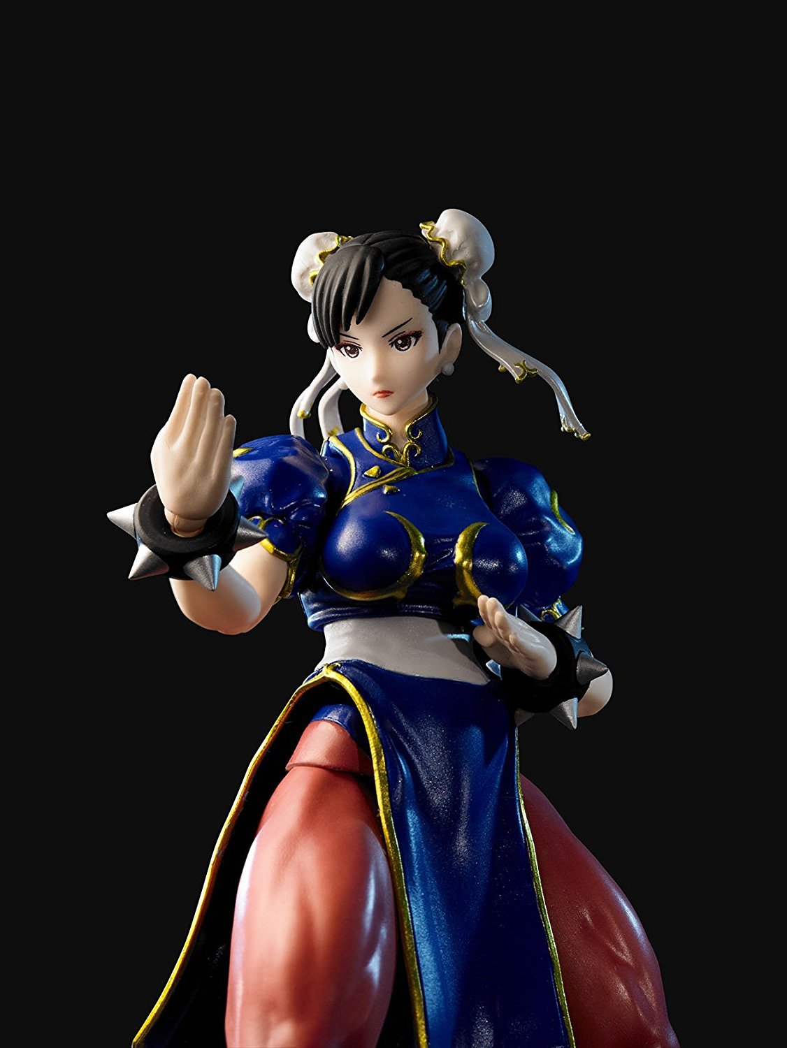 Bandai Tamashii Nations S.H. Figuarts Street Fighter V Chun-Li. Action